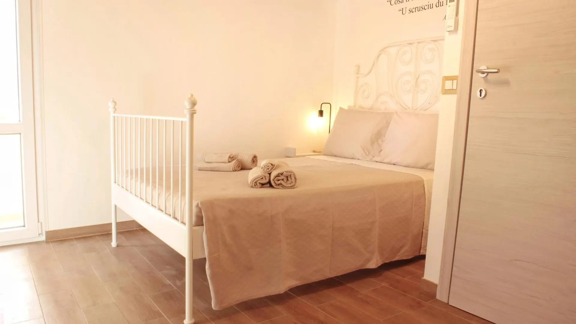Apartament La Casa Dei Mori Syrakuzy 0*,